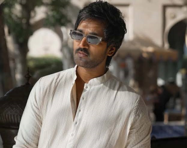 Aadhi-Pinisetty-actor-image Aadhi-Pinisetty-actor-image